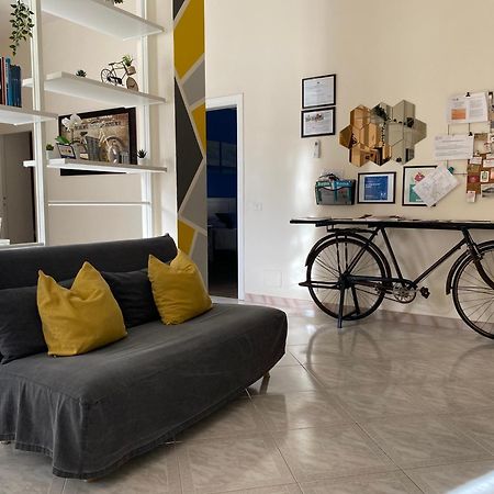 In Rome In Love In Bike Bagian luar foto